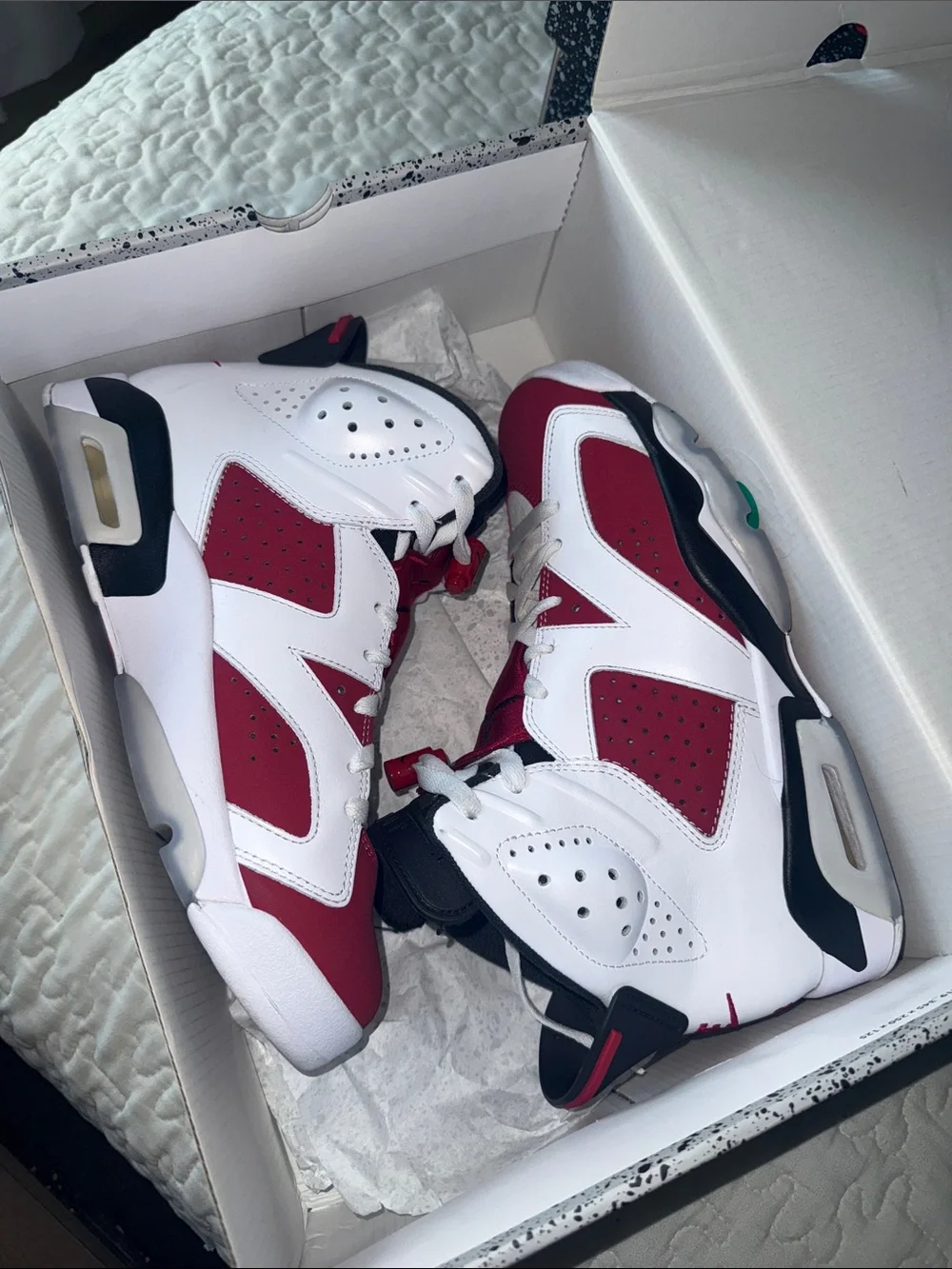 Jordan 6 Retro Carmine